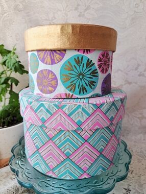 Cute Round Decorative Paper Storage Gift Box 6" 5" Two Pink Blue Gold Geometric